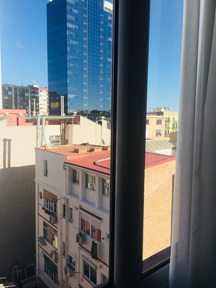 Hotel Transit Barcelona Luaran gambar