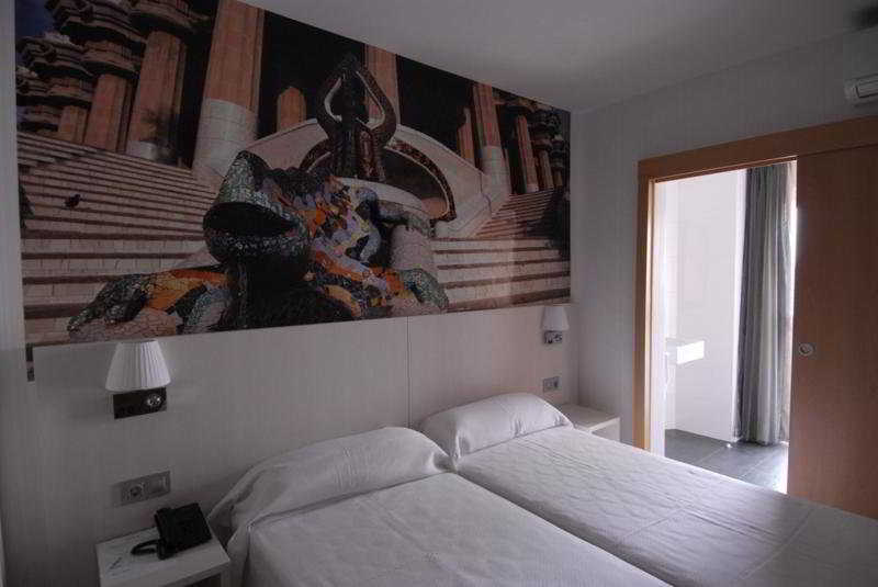 Hotel Transit Barcelona Luaran gambar