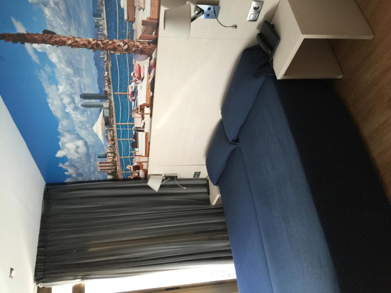 Hotel Transit Barcelona Luaran gambar