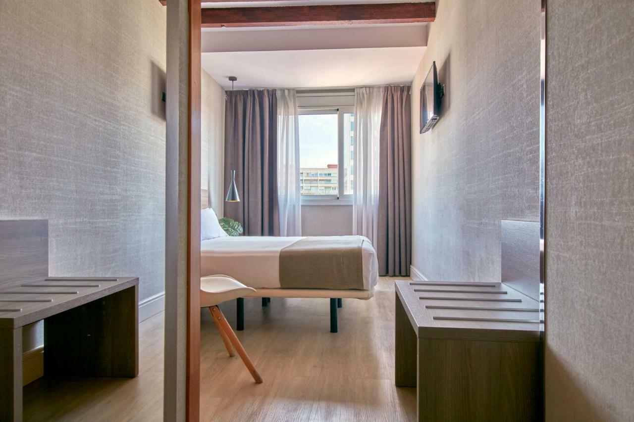 Hotel Transit Barcelona Luaran gambar