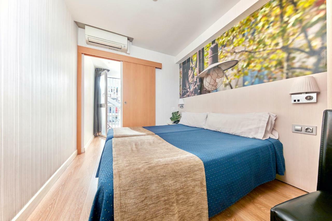Hotel Transit Barcelona Luaran gambar